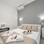 Trevi Apartman *